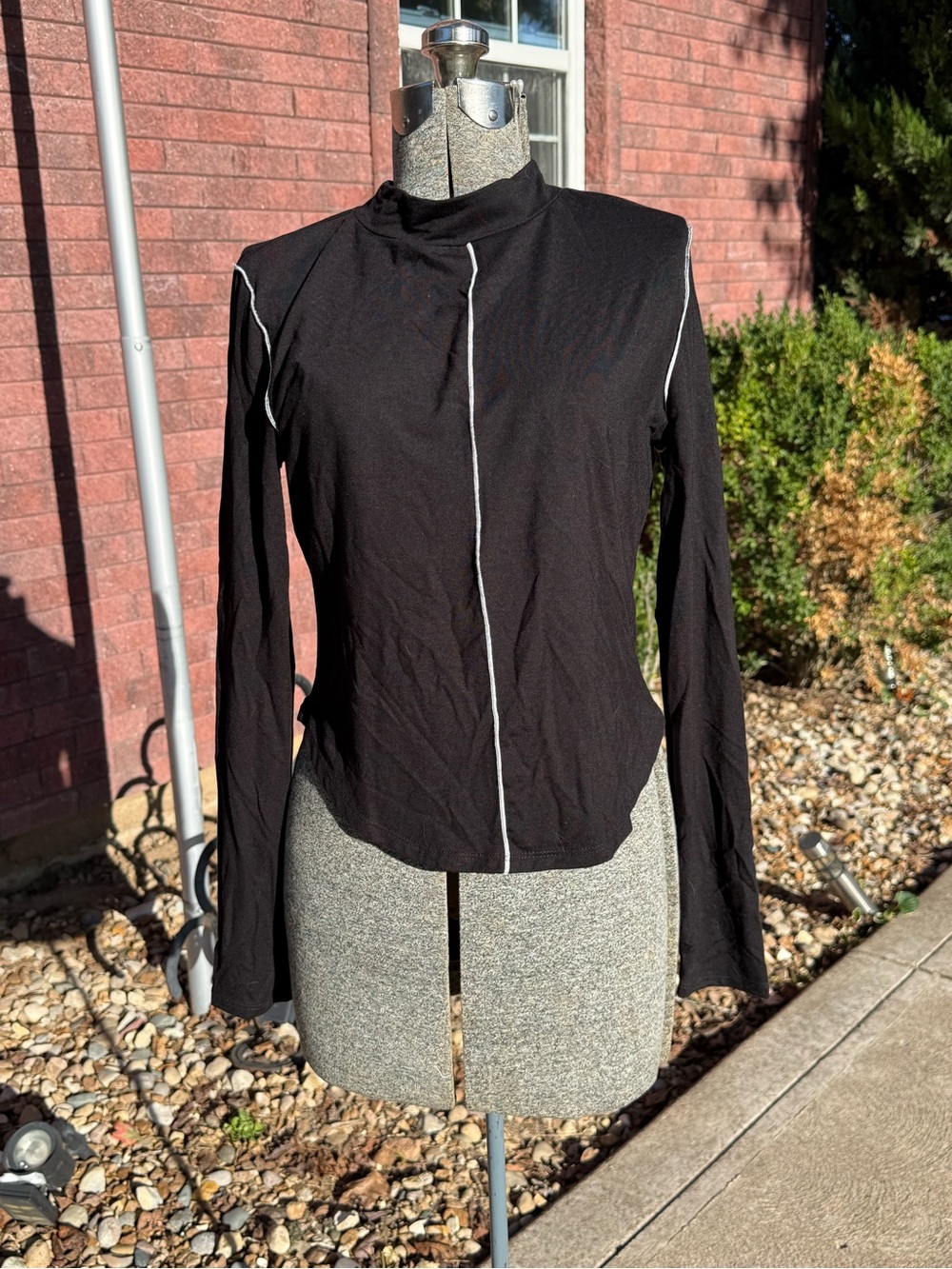 Reformation long-sleeve crewneck top size large